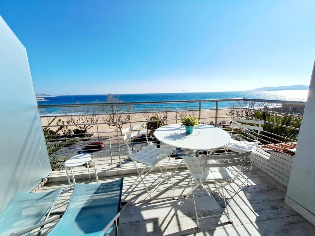 Le Panorama Apartment Fréjus Екстериор снимка